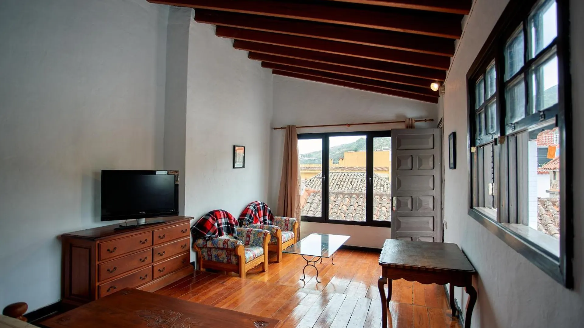 Historic House With A View In The Old Town Villa Vega de San Mateo Holiday home