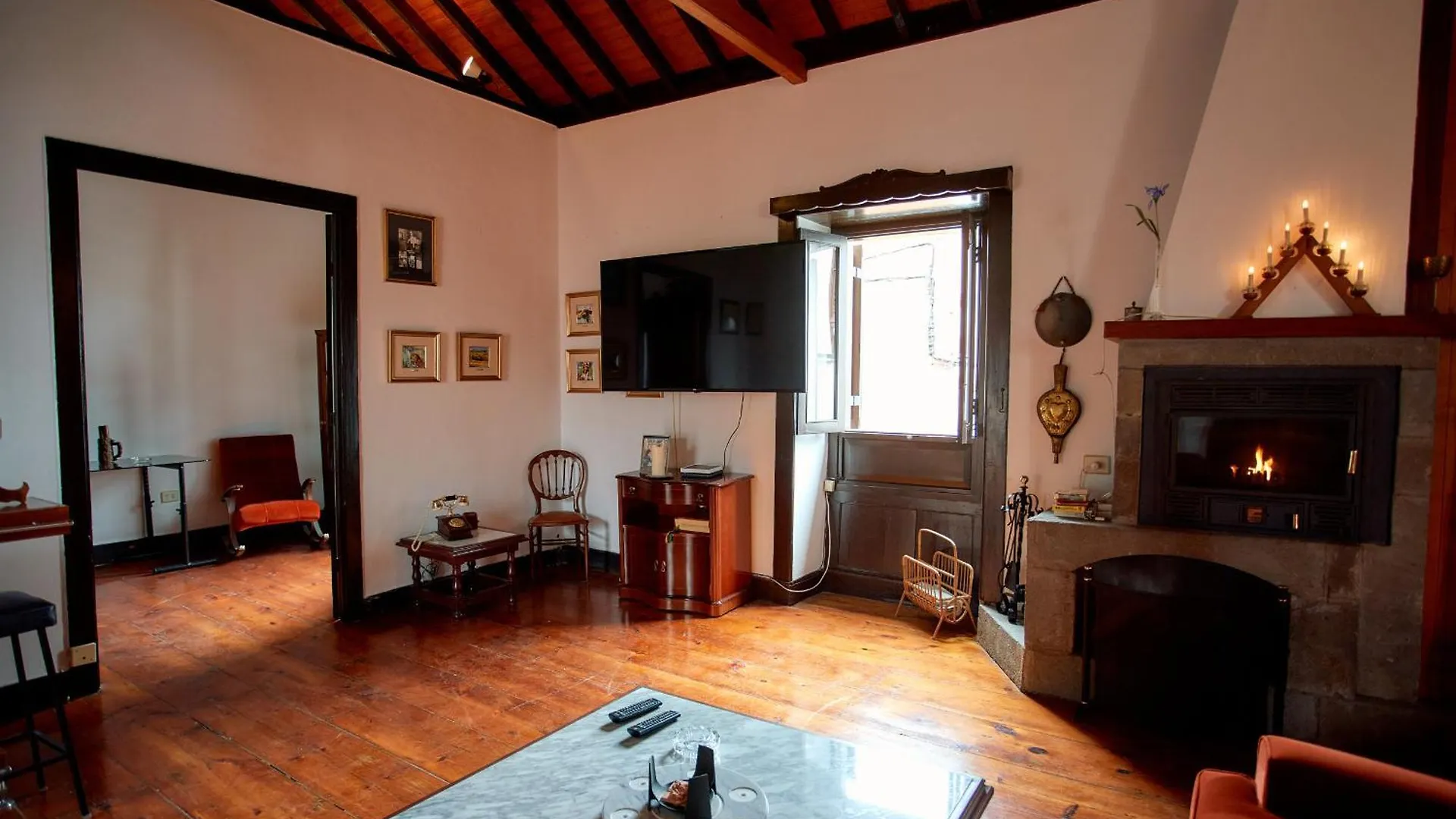 Historic House With A View In The Old Town Villa Vega de San Mateo Spain